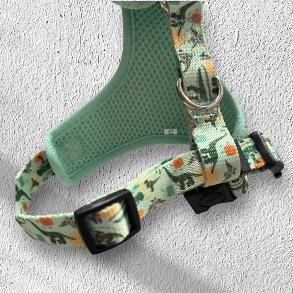 Sniff & Bark Dinosaur Print Harness in size Small NEW WITH CANVAS BAG
